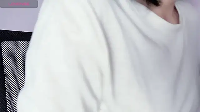 Snapshot of Baenee chatting on 25, 10, 2025 Baenee online show from 25, 10, 2025