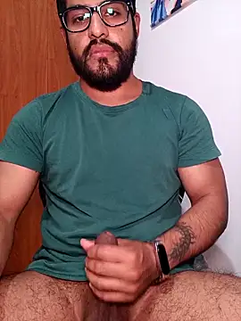 Snapshot of HombreS3n chatting on 1, 3, 2025 HombreS3n online show from 1, 3, 2025