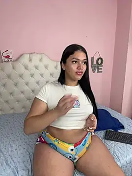 Snapshot of GemaGranadoss chatting on 28, 1, 2025 GemaGranadoss online show from 28, 1, 2025