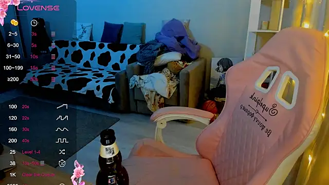 Ledy WWWII online show from 19, 2, 2025