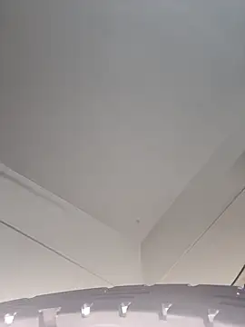 Snapshot of Leeeezzzz_roy chatting on 13, 12, 2025 Leeeezzzz roy online show from 13, 12, 2025