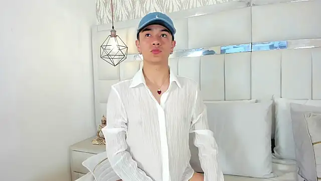 Snapshot of 1m_Joel chatting on 14, 11, 2025 1m Joel online show from 14, 11, 2025