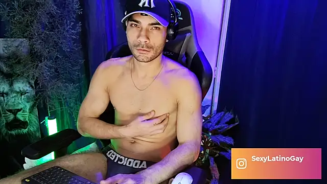 Snapshot of sexyboycolombi4 chatting on 14, 3, 2025 sexyboycolombi4 online show from 14, 3, 2025