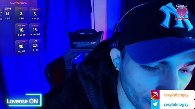 Snapshot of sexyboycolombi4 chatting on 14, 12, 2025 sexyboycolombi4 online show from 14, 12, 2025