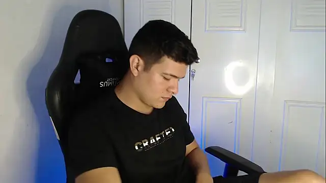 Plug Control online show from 18, 9, 2025