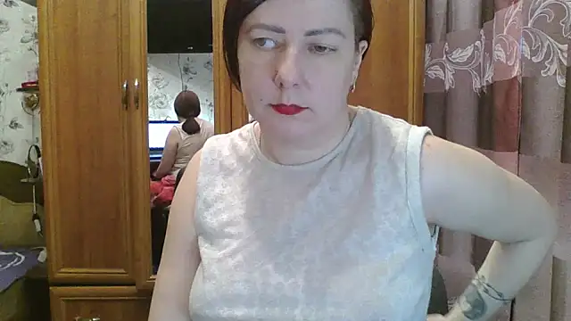 Snapshot of SophieNightAh chatting on 1, 2, 2025 SophieNightAh online show from 1, 2, 2025