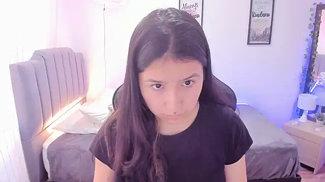 Amy joones online show from 11, 12, 2024