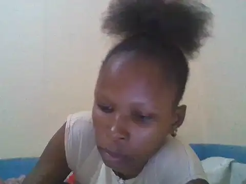 Snapshot of CharlotteDee chatting on 24, 9, 2025 CharlotteDee online show from 24, 9, 2025