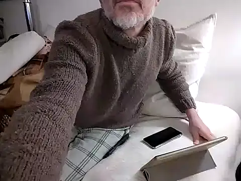 Snapshot of MadProfessor chatting on 2, 2, 2025 MadProfessor online show from 2, 2, 2025