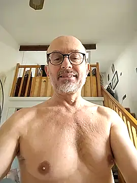 Snapshot of MadProfessor chatting on 28, 2, 2025 MadProfessor online show from 28, 2, 2025
