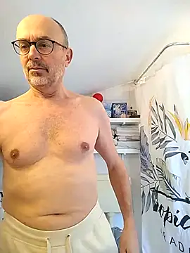 Snapshot of MadProfessor chatting on 2, 3, 2025 MadProfessor online show from 2, 3, 2025