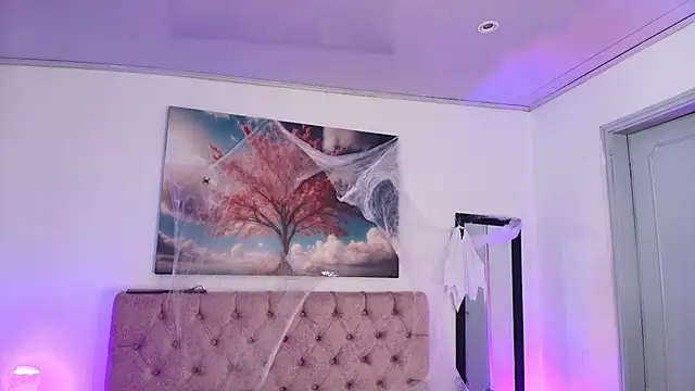 Julianaa Castro  online show from 29, 10, 2025