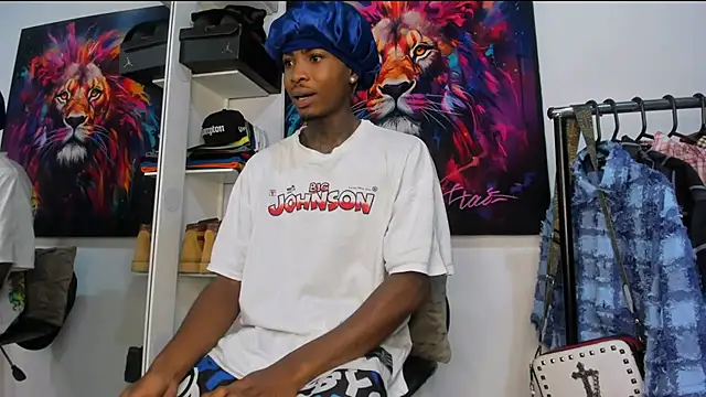 Snapshot of Pantera_black_21 chatting on 11, 10, 2025 Pantera black 21 online show from 11, 10, 2025