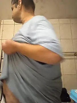 Snapshot of Miguel16i chatting on 9, 11, 2025 Miguel16i online show from 9, 11, 2025