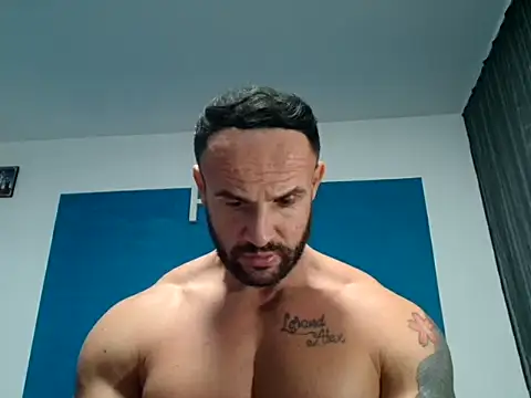 Snapshot of Magnificmuscles89 chatting on 12, 12, 2024 Magnificmuscles89 online show from 12, 12, 2024