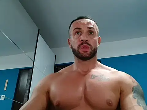 Snapshot of Magnificmuscles89 chatting on 1, 1, 2025 Magnificmuscles89 online show from 1, 1, 2025