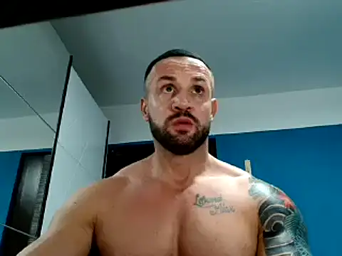 Snapshot of Magnificmuscles89 chatting on 3, 2, 2025 Magnificmuscles89 online show from 3, 2, 2025