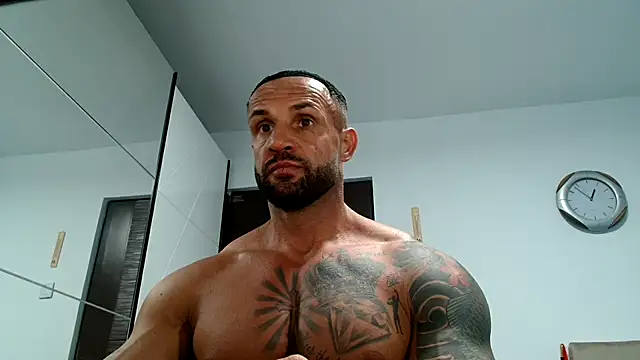 Magnificmuscles89 online show from 31, 10, 2025