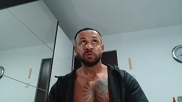 Snapshot of Magnificmuscles89 chatting on 2, 2, 2026 Magnificmuscles89 online show from 2, 2, 2026