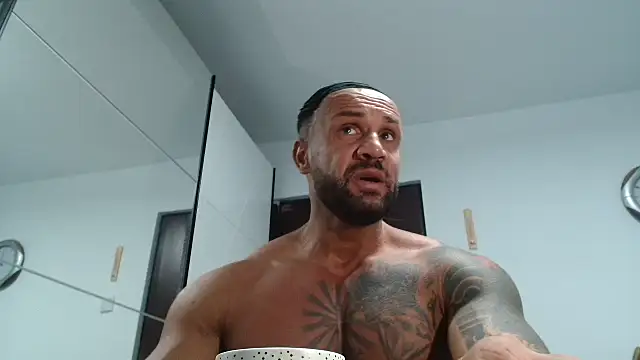 Snapshot of Magnificmuscles89 chatting on 8, 2, 2026 Magnificmuscles89 online show from 8, 2, 2026