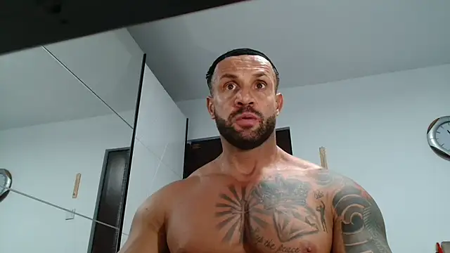 Magnificmuscles89 online show from 8, 5, 2026