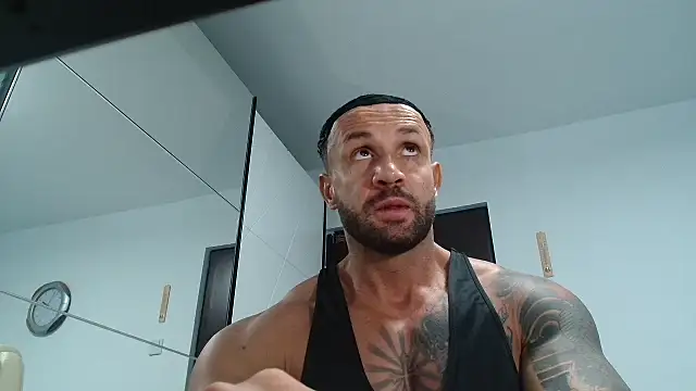 Magnificmuscles89 online show from 14, 5, 2026