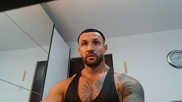 Magnificmuscles89 online show from 27, 5, 2026