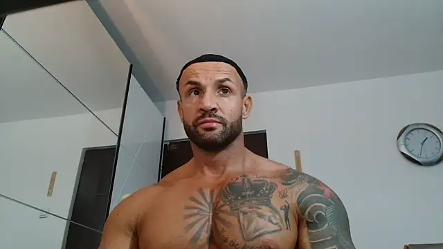 Snapshot of Magnificmuscles89 chatting on 1, 6, 2026 Magnificmuscles89 online show from 1, 6, 2026