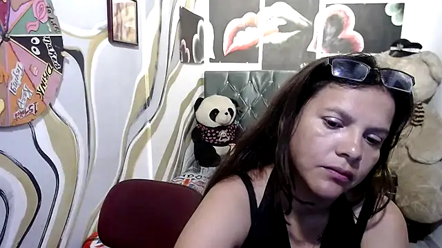 manzanahot9 online show from 26, 9, 2025