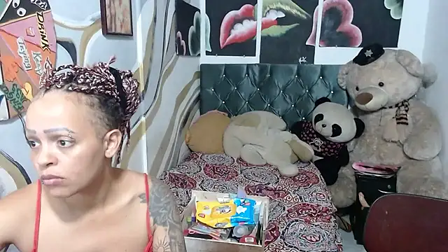 manzanahot9 online show from 2, 4, 2026