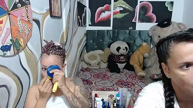 manzanahot9 online show from 10, 4, 2026