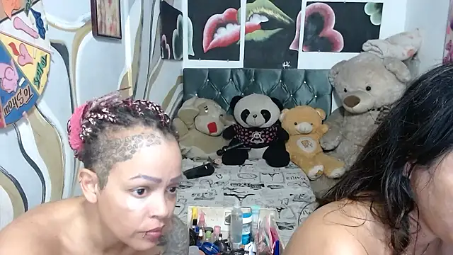 manzanahot9 online show from 2, 6, 2026