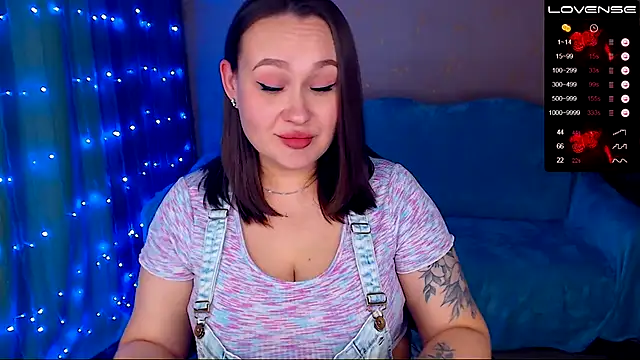 Cutie-Melanie online show from 2, 3, 2025