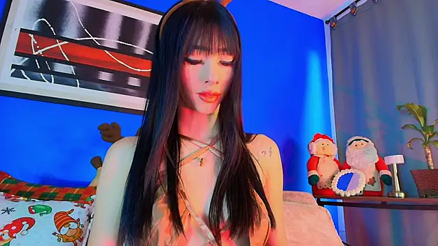 liccy hall online show from 4, 12, 2025