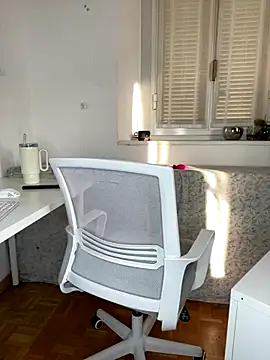 giuli zerozero online show from 2, 10, 2025