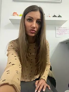 Snapshot of Lanaa19 chatting on 7, 1, 2025 Lanaa19 online show from 7, 1, 2025