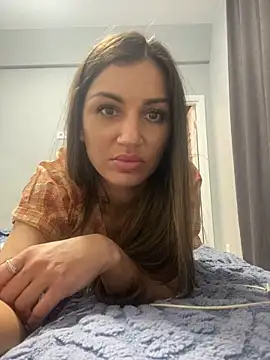 Snapshot of Lanaa19 chatting on 19, 2, 2025 Lanaa19 online show from 19, 2, 2025