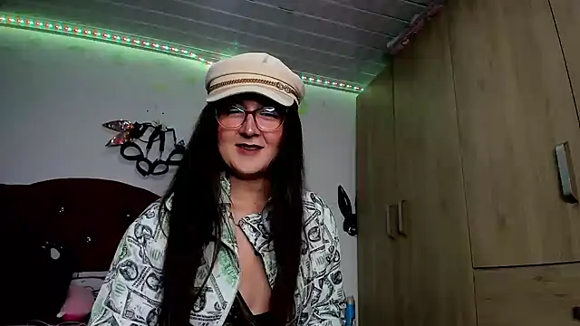 Sweet-Suck69 online show from 1, 1, 2025