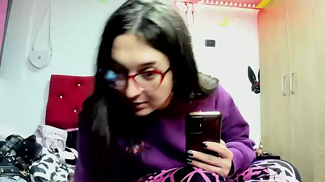 Sweet-Suck69 online show from 20, 1, 2025