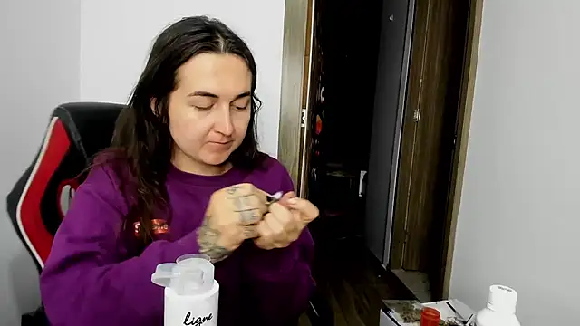 Sweet-Suck69 online show from 2, 2, 2025