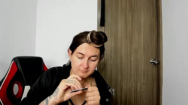 Sweet-Suck69 online show from 7, 3, 2025