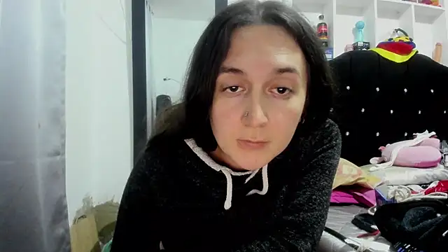 Sweet-Suck69 online show from 19, 3, 2026