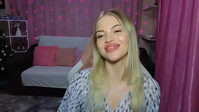 EmmyMills online show from 5, 12, 2024