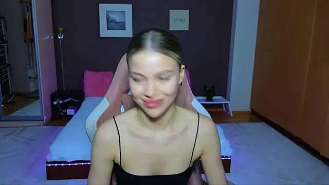 EmmyMills online show from 19, 1, 2025