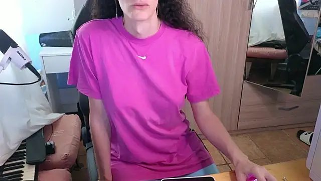 MemiKouki online show from 6, 6, 2026