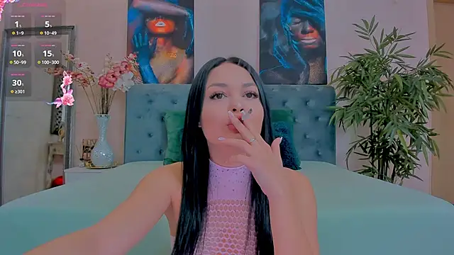 MichelleReys online show from 5, 1, 2025