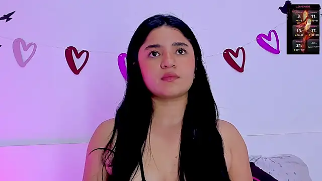 ayheleensexygirl1 online show from 4, 4, 2026