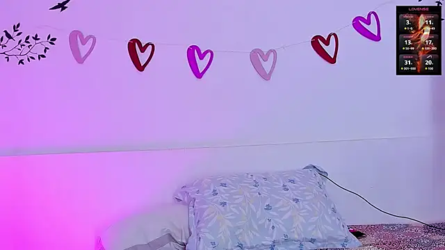 ayheleensexygirl1 online show from 5, 4, 2026