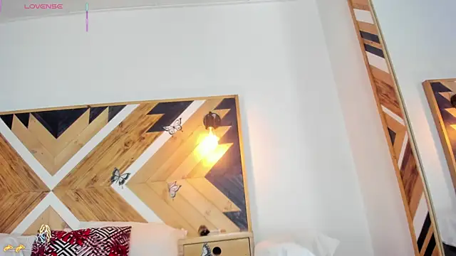 Snapshot of Kathaleiya_Ozz chatting on 18, 11, 2025 Kathaleiya Ozz online show from 18, 11, 2025