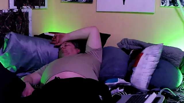 Snapshot of Mic_Oxinner chatting on 25, 2, 2026 Mic Oxinner online show from 25, 2, 2026